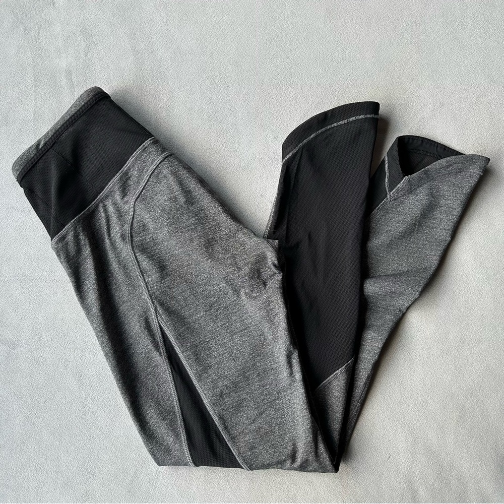 Lululemon ~ Run Around Tight ~ Heathered Black ~ Women’s Size 2